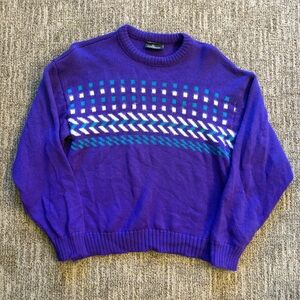 Vintage women’s 100% wool purple sweater size L/XL by Cappello